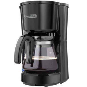 ‌‌Cafetera de 5 tazas Black+Decker, negro.