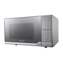 Microondas Frigidaire 19" independiente de 0.9 pies cúbicos, plata.